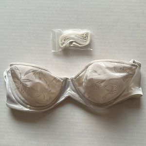delicates 34B White Strapless Bra with Straps